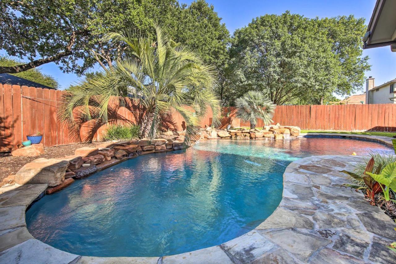 Peaceful San Antonio Oasis With Private Pool And Grill Villa Buitenkant foto